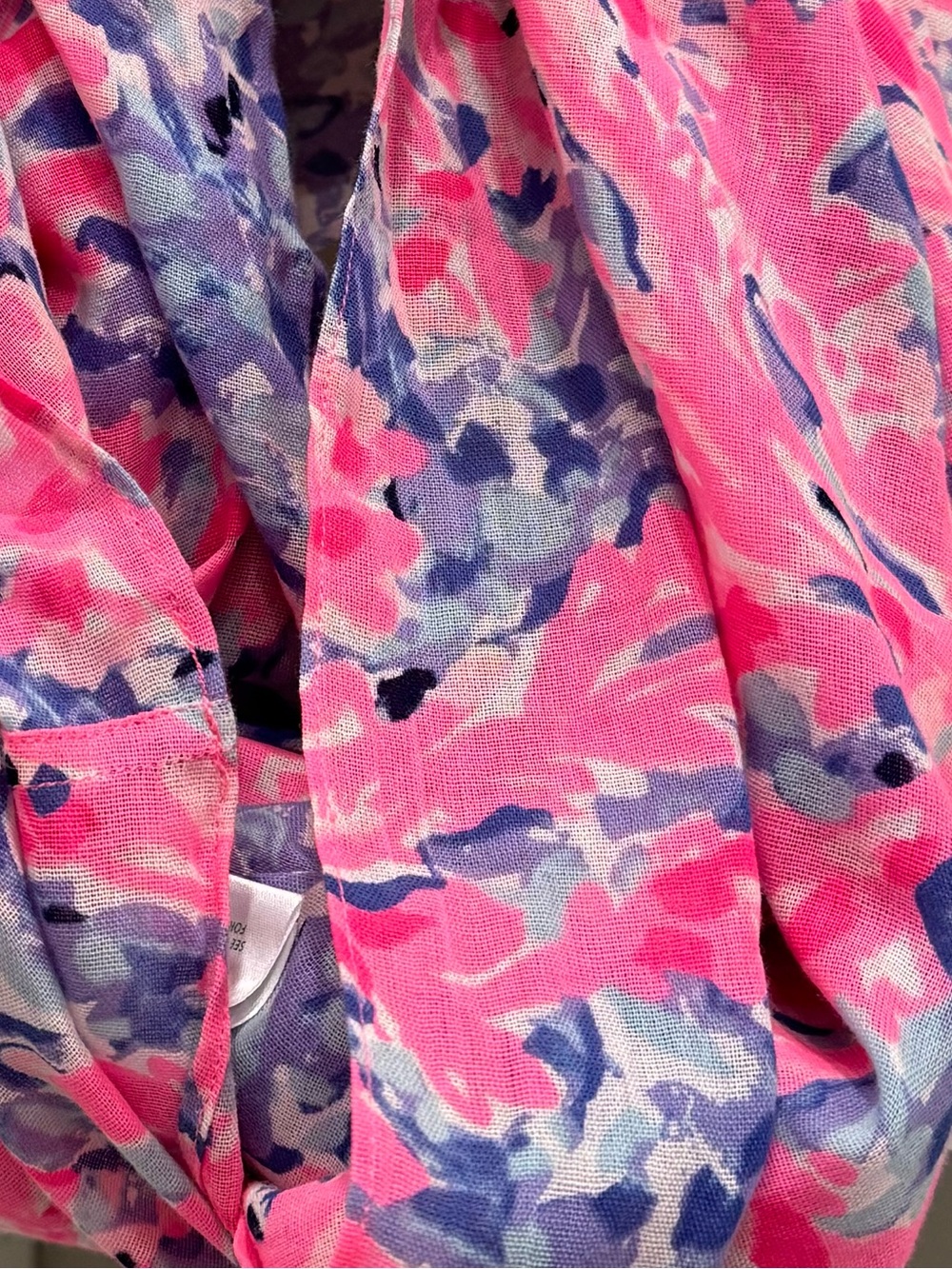 Lilly Pulitzer 100% Cotton Pink, Purple, Blue Print Infinity Scarf - Picture 9 of 9